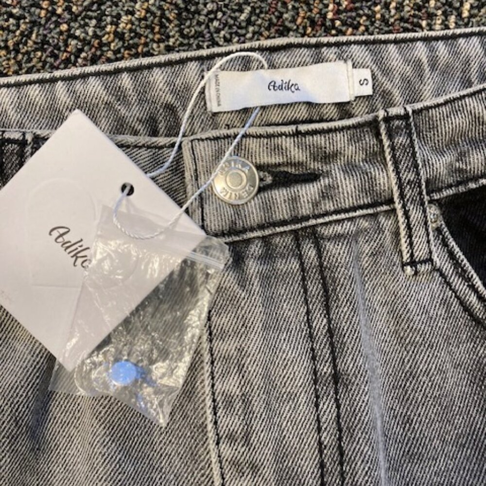 Adika Color Block High-Waisted Straight Leg Jeans - Small/4 - NWT! - Picture 4 of 5